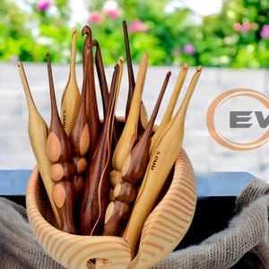 Uncinetti in legno fatti a mano – Set di uncinetti ergonomici per lavorare a maglia e all&#39;uncinetto in modo confortevole – Liscio – Regalo fatto a mano per artigiani