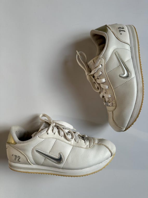 2005 Nike Cortez 72 Vintage Rare Model Shine Swoosh US 6Y  display picture 3