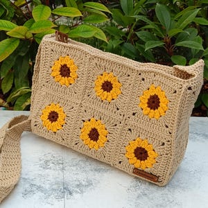 Crochet Granny Square Bag, Sunflower Bag, Colorful Boho Bag, Handmade Tote, Medium Crochet Purse, Festival Bag