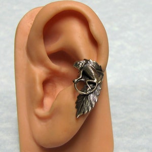 Chameleon Leaf ear cuff image 1