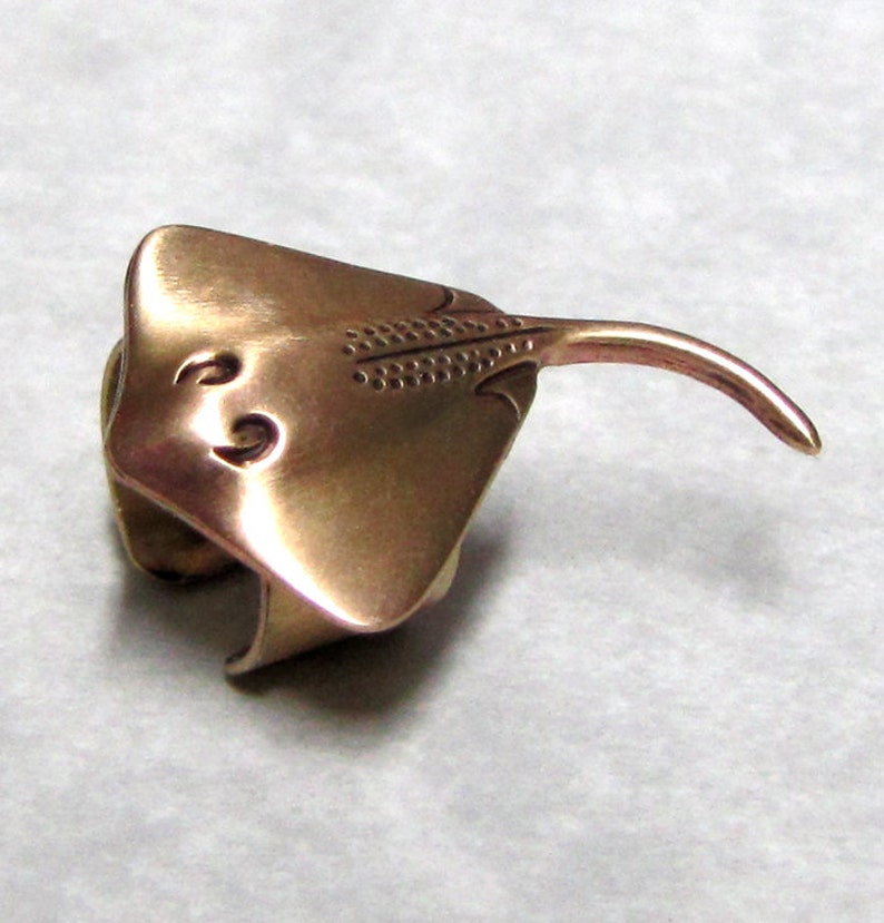 Sting Ray Nautical Ear Cuff image 2