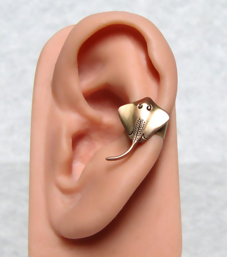 Sting Ray Nautical Ear Cuff image 1
