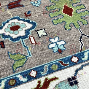 Handmade Wool Oushak Rug: Grey, White, and Beige - 8x10 Turkish Carpet