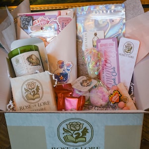 Lore and More: Customizable Blind Date with a book BOX