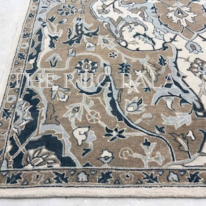 Handmade Wool Area Rug: Traditional Oriental Design, Neutral Colors