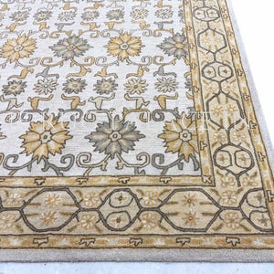 Handmade Wool Area Rug: Traditional Oriental Design, Multi Beige