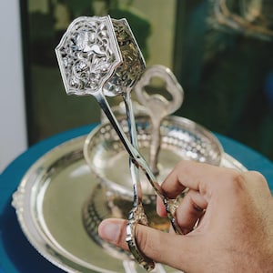 Vintage verzilverde serveertang – taart- en theetang in schaarstijl