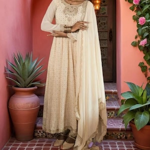 Wedding Wear Off White Anarkali Gown With Dupatta 3Pc Readymade Gown Flared Gown Party Wear Suit Anarkali Wedding Indian Sangeet Wear Gown