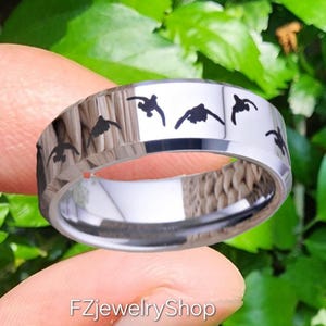 Grawerowany pierścień z węglika wolframu w kształcie kaczki: opaska Comfort Fit