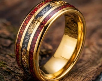 Anillo de carburo de tungsteno de 8 mm con incrustaciones de meteorito de ópalo rojo y lámina de oro.