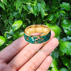 8 MM Grüner Opal und Goldfolie Inlay Wolframcarbid Ring Band für Männer Frauen Comfort Fit Ring