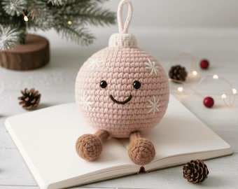 Modèle de boule rose au crochet, Comment crocheter une jolie décoration de sapin de Noël en forme de boule, Tutoriel PDF de crochet d'ornement de Noël rose