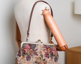 Retro oil painting pattern kisslock Oversize Kiss Lock clutch for women handmade in Germany gift for her