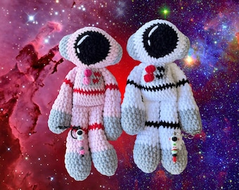 Astronauta de crochet hecho a mano / Peluche de astronauta amigurumi / Llavero de astronauta a juego para bolso