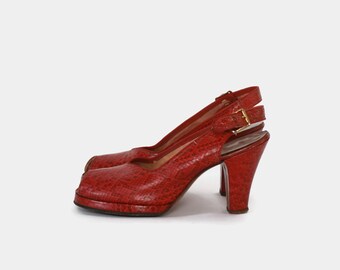 Vintage 40s PLATFORMS / 1940s Dark Red WWII Era Snakeskin Embossed Leather Slingback Peep Toe HEELS