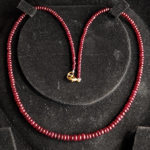 Perles rondes de mine de longido rubis naturel, collier de perles de rubis en vrac, perles lisses pour bijoux pour femme -16 pouces 5 x 2 MM CARAT-85