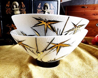 Vintage Japanese Porcelain Rice Bowl Black Gold Leaf Raised Glaze Footed