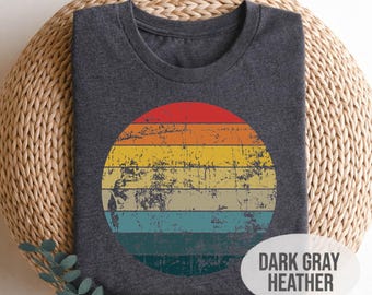 Retro Sunset T-Shirt - Vintage 70s 80s Distressed Graphic Tee, Minimalist Summer Vibes Shirt, Colorful Aesthetic Gift for Him or Her