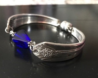 Pulseira banhada a prata com cristais azuis profundos, pulseira banhada a prata vintage tamanho 7 feminina, talheres/talheres/pulseira de colher