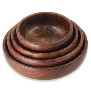 Juego de 4 cuencos de madera hechos a mano: cuencos de madera natural para ensalada, aperitivos o servir. Decoración rústica para la cocina. Idea de regalo ecológica.