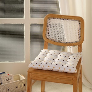 Handmade Star Print Chair Pad: Tufted Cotton Seat Cushion