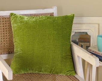 Olive Green Velvet Cushion Cover, Luxury Velvet Pillow, Olive Chartreuse Decorative Pillow, Elegant Living Room Decor, Green Accent Pillow