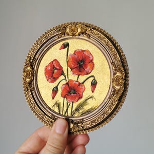 Hand Painted Poppy Wall Art: Vintage Style Resin Frame
