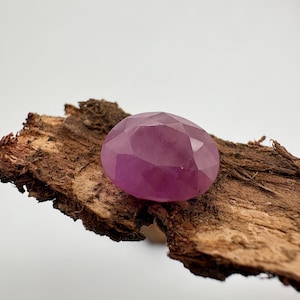 Oval Cut Ruby Gemstone: 4.60 Carats, July Birthstone
