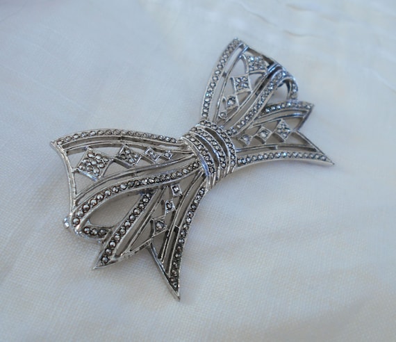 Vintage large sterling silver and marcasite bow b… - image 2