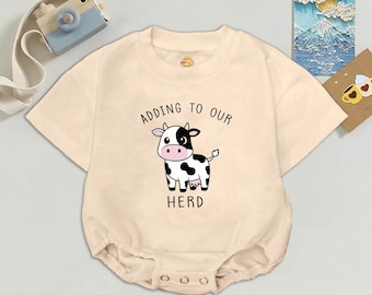Divertido mameluco de vaca para bebé: "Añadiendo a nuestro rebaño", conjunto de granja para bebé, lindo body para recién nacido, regalo para baby shower, ropa de campo para bebé.