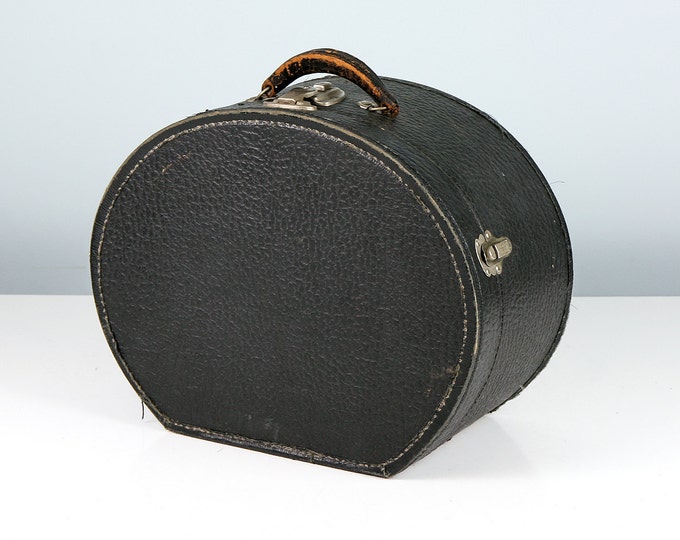 Vintage Round Hat Box, Hat Box Luggage, Vintage Suitcase, Old Suitcase