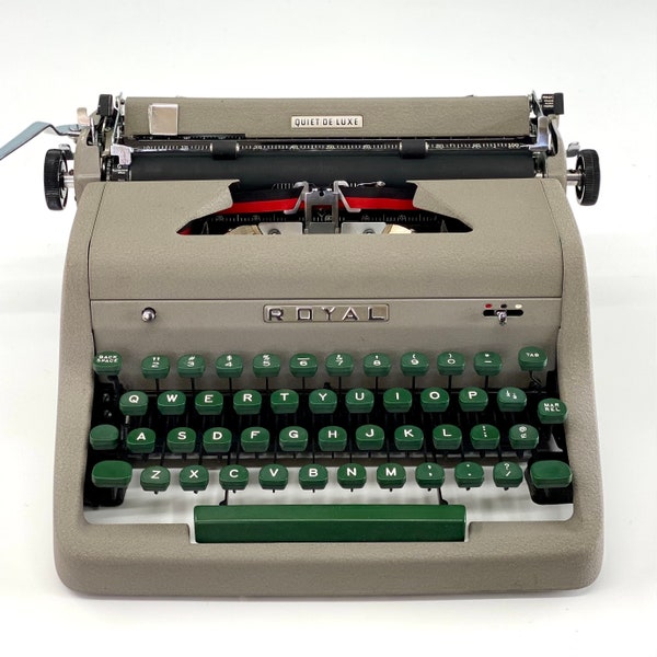1955 Royal Quiet De Luxe Typewriter, Working Typewriter