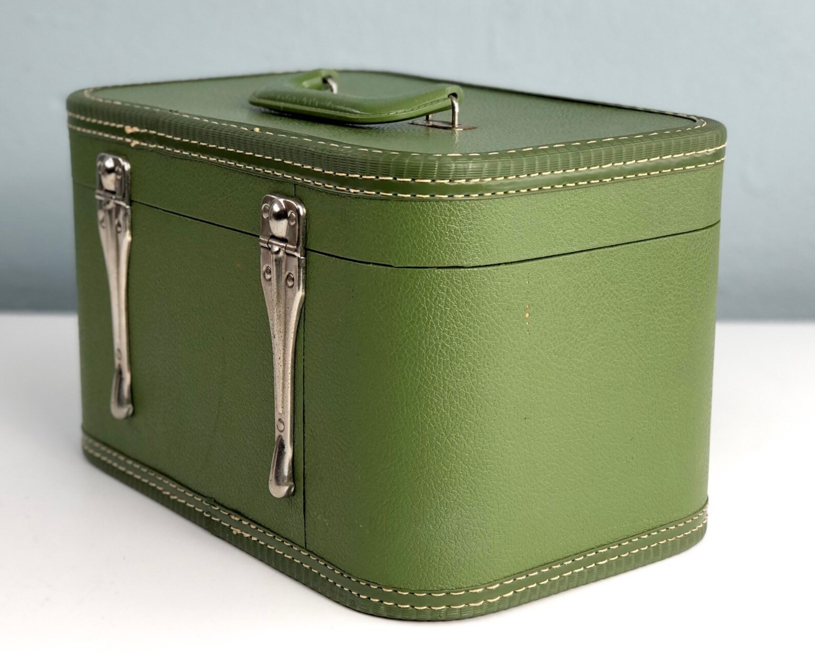 Vintage Green Train Case Carilite Vintage Traincase Etsy