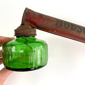 Vintage Hudson Nebu Lizor Bug Sprayer with Green Glass Tank, Movie Prop, Theater Prop image 3