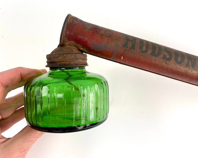 Vintage Hudson Nebu Lizor Bug Sprayer with Green Glass Tank, Movie Prop, Theater Prop image 3