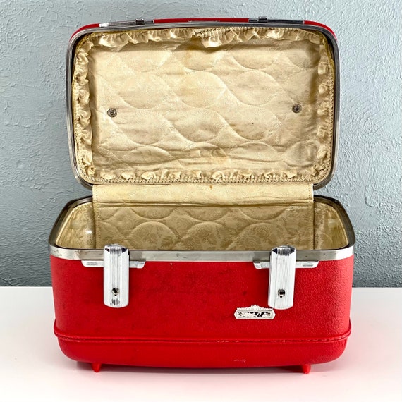 Vintage Red American Tourister Tiara Train Case, Fair… Gem