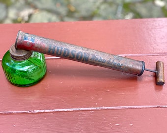 Vintage Hudson Nebu Lizor Bug Sprayer with Green Glass Tank, Movie Prop, Theater Prop