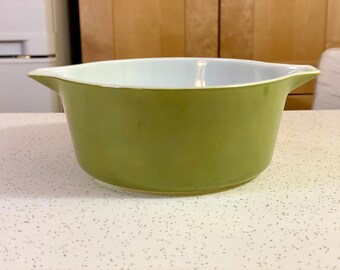 Vintage Pyrex Verde Green 2 1/2 Quart Round Casserole Dish 475-B