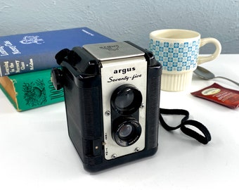 Vintage Argus Camera Seventy Five, Good Condition, Untested (See Item Details)