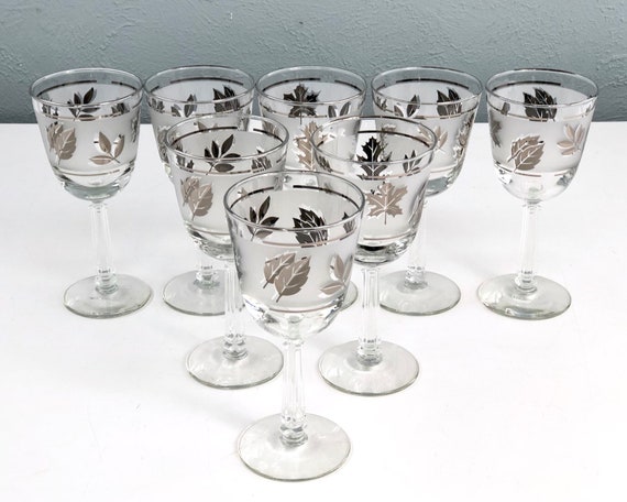 Set of Eight Vintage Cocktail Glasses by Libbey in Original Box