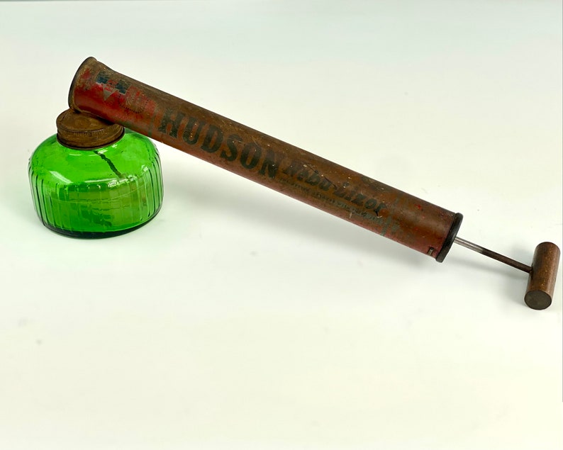 Vintage Hudson Nebu Lizor Bug Sprayer with Green Glass Tank, Movie Prop, Theater Prop image 7