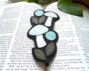 Mushroom Bookmark - Gift for Bibliophile / Reader /Bookish / Booklover Gift / Book Club / Teacher / Mother's Day - Woodland Bookmark