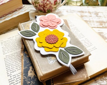 Flower Bookmark- Planner Band - Elastic Band Bookmark - Bookish Gift for Book Lover / Reader / Bibliophile / Book Club / Book Worm