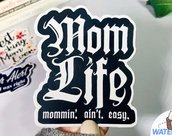 Pegatina de vida de mamá, pegatina de mamá IMPERMEABLE para botella de agua, calcomanía de vinilo de mamá divertida, regalo divertido para mamá, pegatina de cita, regalo de mamá genial, mamá
