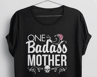 Badass Mother Shirt, camisa divertida de mamá, regalo del día de la madre para la camiseta de mamá genial, nuevo regalo de mamá para mujer, camisa del día de la madre, camiseta de mamá ciclista