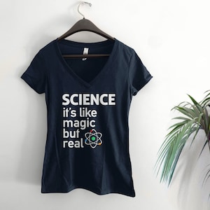 Funny Science Shirt for women men kids, nerdy scientist gift for science teacher tshirt, liberal tee, It's Like Magic But Real, BootsTees 画像 8