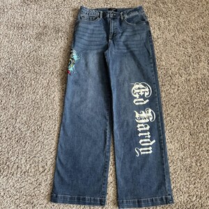 Jean Vintage Ed Hardy Brodé Dragon Y2k Années 2000 – Taille L, Coupe Slim, Délavé Clair