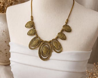 Gold Tone Statement Necklace Textured Oval Pendant Vintage Bold Elegant Style