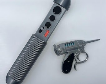 Men in Black Agent Combo Set, Neuralyzer & Noisy Cricket Prop Replicas - 3d printed in color MIB Sci-fi Gift