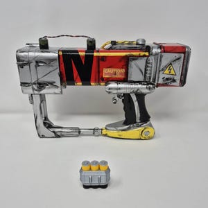 Fallout laser rifle - Etsy 日本